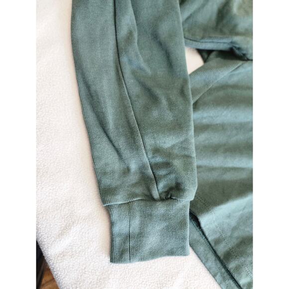 GYMSHARK Women's Cropped Hoodie Sweater Small Green Pull Over - Picture 3 of 7